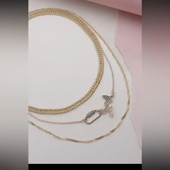 🌟Butterfly necklace🌟 - Picture 2 of 3